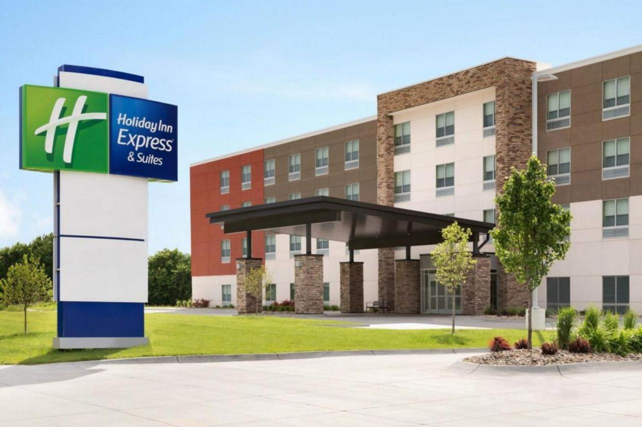 Holiday Inn Express & Suites Prince Albert - South By Ihg Екстериор снимка