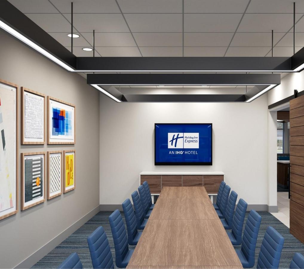 Holiday Inn Express & Suites Prince Albert - South By Ihg Екстериор снимка