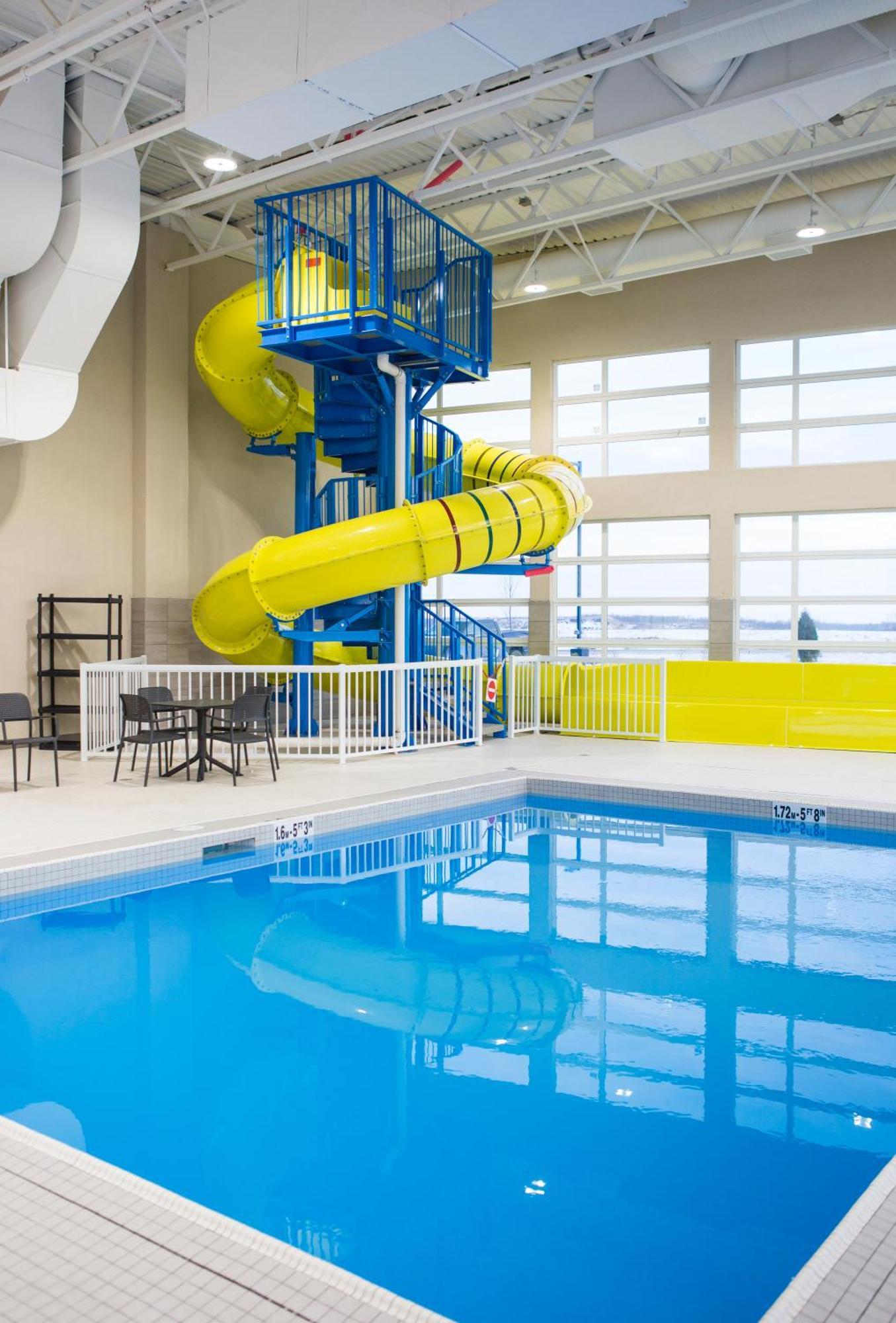 Holiday Inn Express & Suites Prince Albert - South By Ihg Екстериор снимка