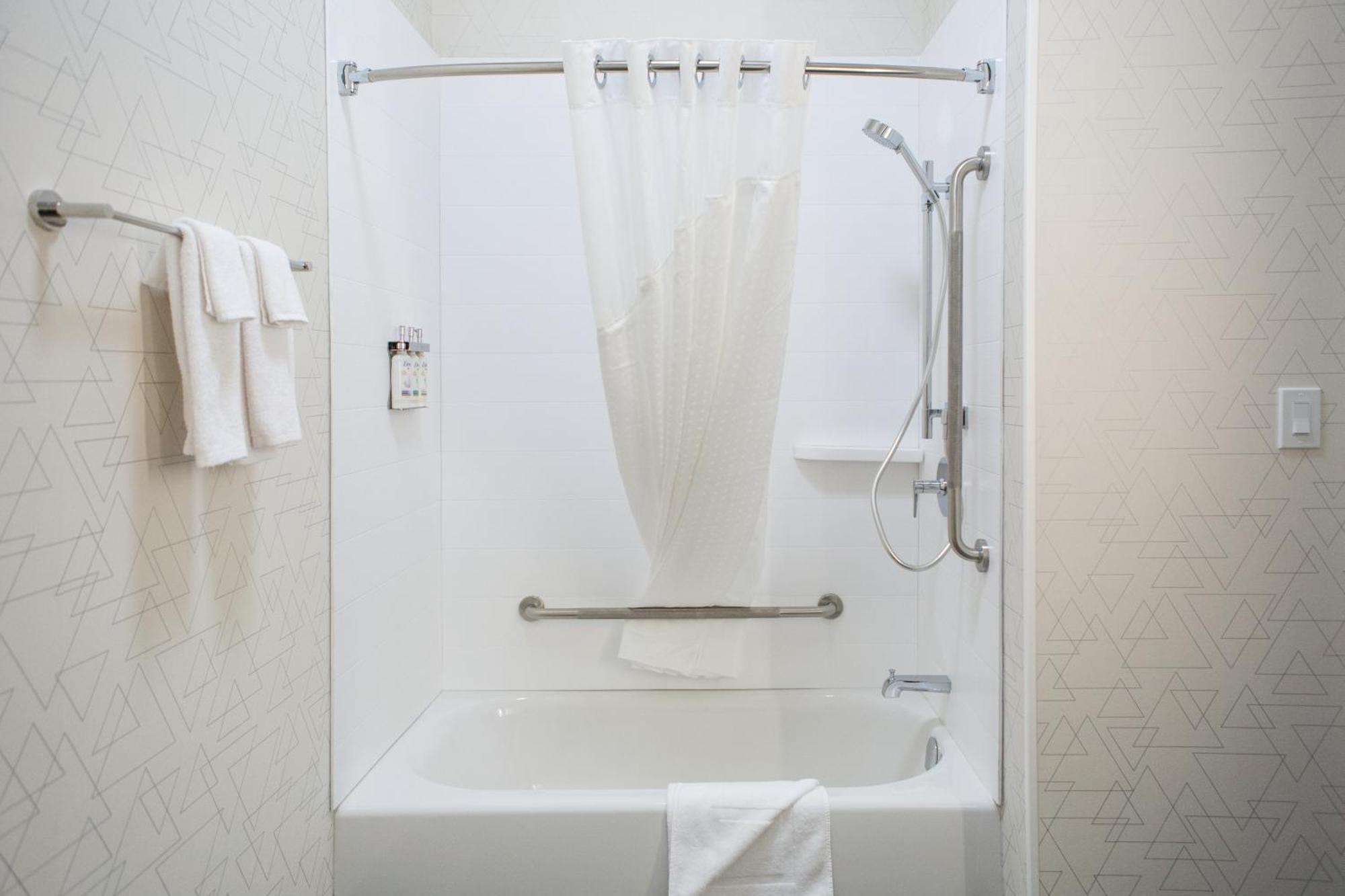 Holiday Inn Express & Suites Prince Albert - South By Ihg Екстериор снимка